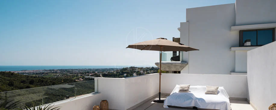 Luxury Duplex Penthouse with Panoramic Sea, Golf and Mountain Views