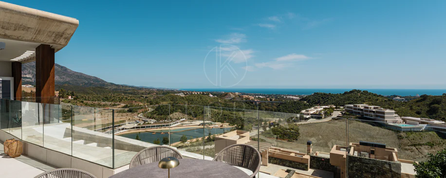 Luxury Duplex Penthouse with Panoramic Sea, Golf and Mountain Views