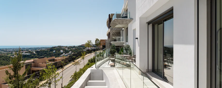 Luxury Duplex Penthouse with Panoramic Sea, Golf and Mountain Views