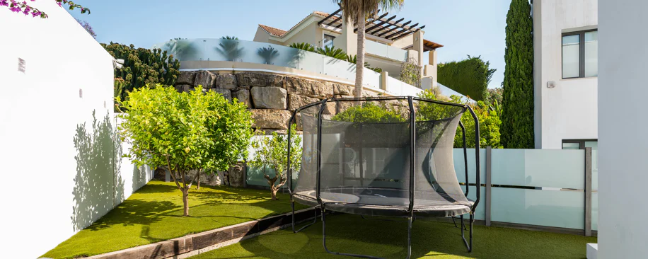 Contemporary Frontline Golf Villa with Panoramic Sea and Mountain Views