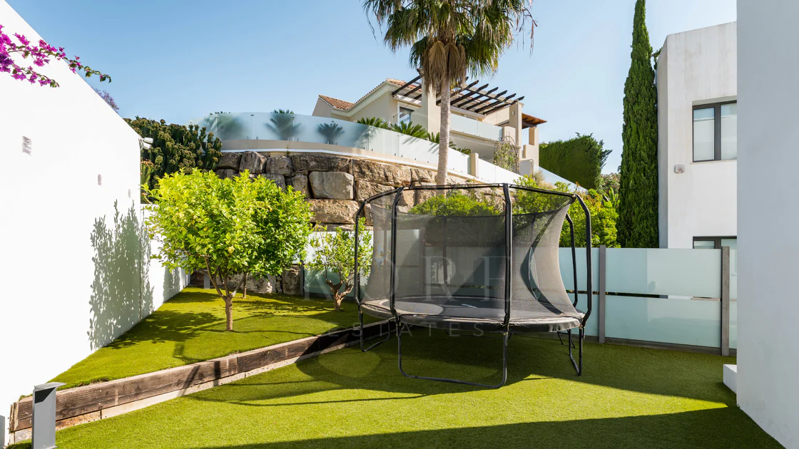 Contemporary Frontline Golf Villa with Panoramic Sea and Mountain Views