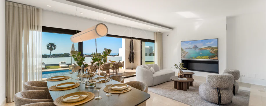 Contemporary Frontline Golf Villa with Panoramic Sea and Mountain Views