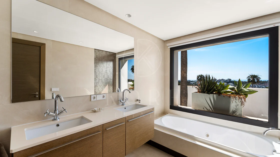 Contemporary Frontline Golf Villa with Panoramic Sea and Mountain Views