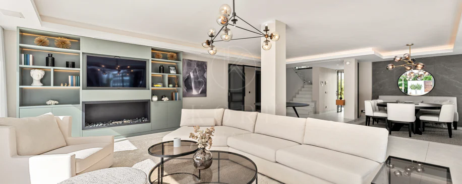 Contemporary Luxury Villa with Exceptional Outdoor Living in Las Brisas