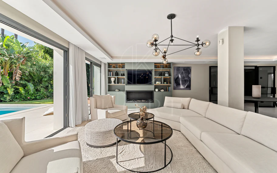 Villa de lujo contemporánea con excepcional vida al aire libre en Las Brisas