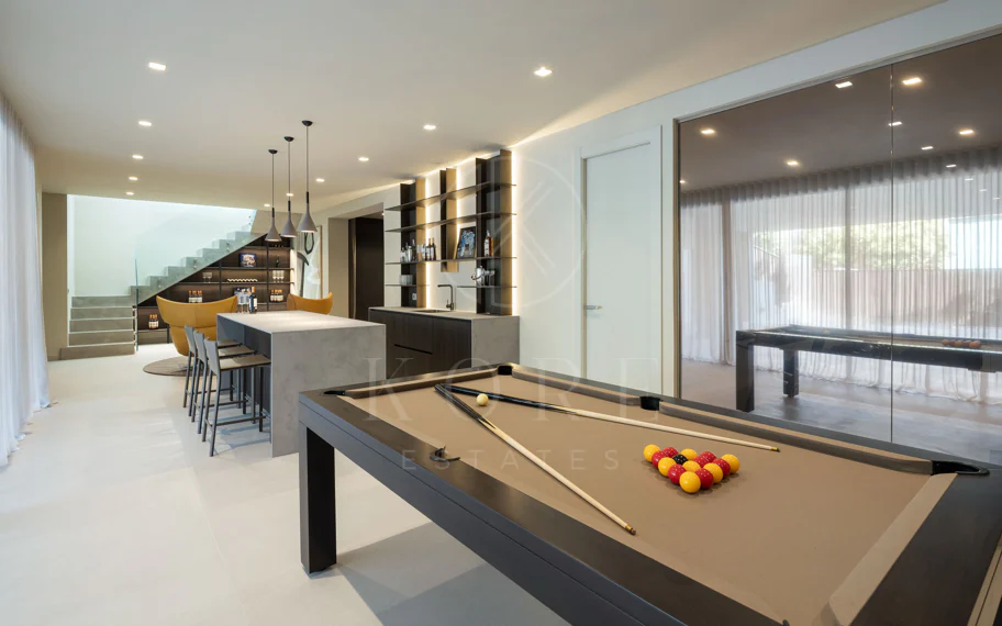 Villa de lujo contemporánea con vistas panorámicas al mar en Los Flamingos