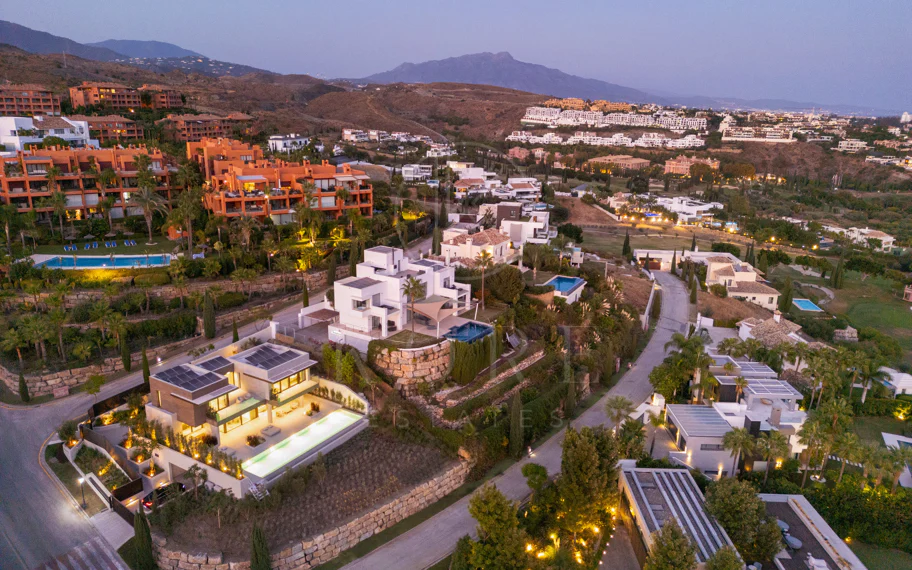 Villa de lujo contemporánea con vistas panorámicas al mar en Los Flamingos