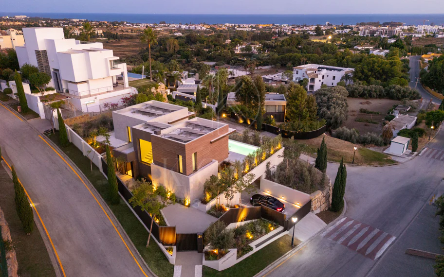 Villa de lujo contemporánea con vistas panorámicas al mar en Los Flamingos