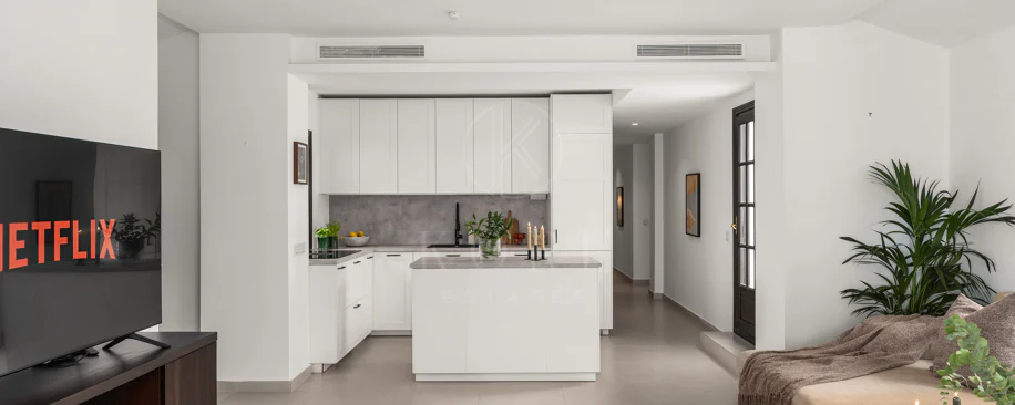 Fully Renovated Scandinavian-Style Apartment in Prime Nueva Andalucía Location