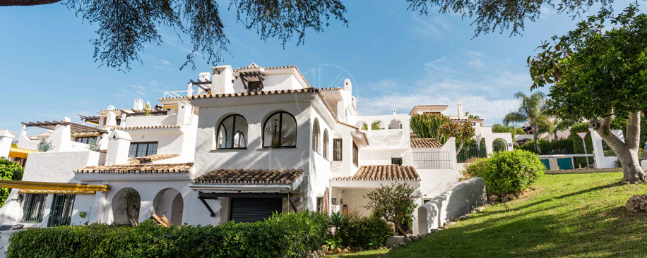 Fully Renovated Scandinavian-Style Apartment in Prime Nueva Andalucía Location