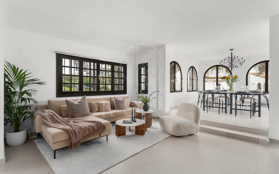 Apartamento completamente renovado de estilo escandinavo en ubicación privilegiada de Nueva Andalucía