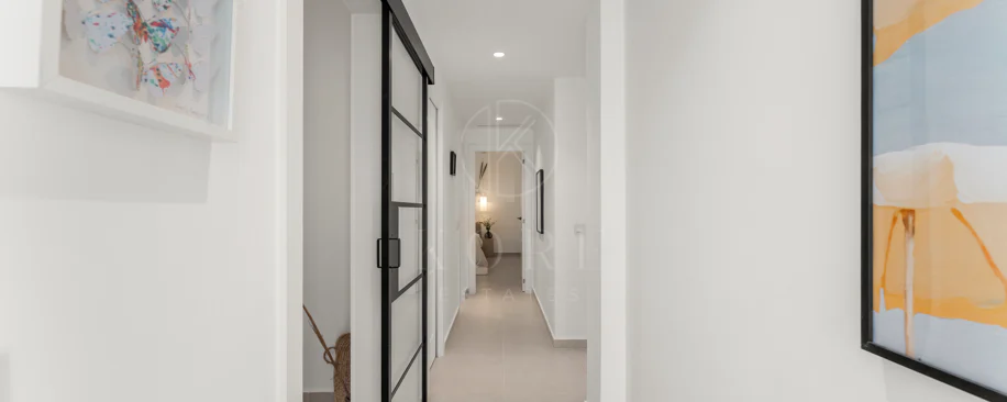 Fully Renovated Scandinavian-Style Apartment in Prime Nueva Andalucía Location
