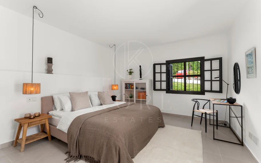 Apartamento completamente renovado de estilo escandinavo en ubicación privilegiada de Nueva Andalucía