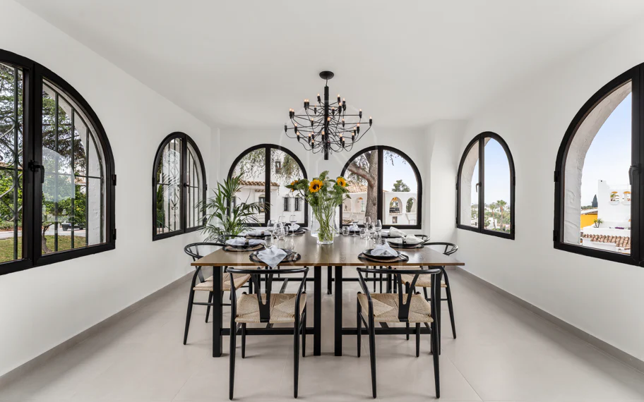 Apartamento completamente renovado de estilo escandinavo en ubicación privilegiada de Nueva Andalucía