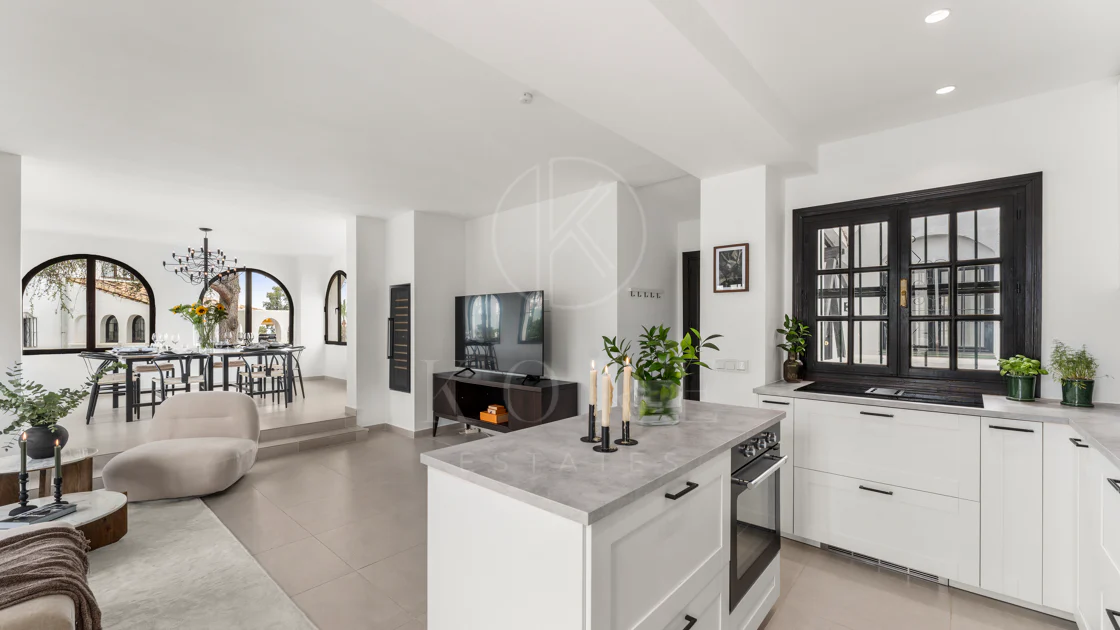 Fully Renovated Scandinavian-Style Apartment in Prime Nueva Andalucía Location