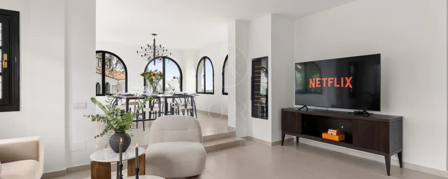 Fully Renovated Scandinavian-Style Apartment in Prime Nueva Andalucía Location