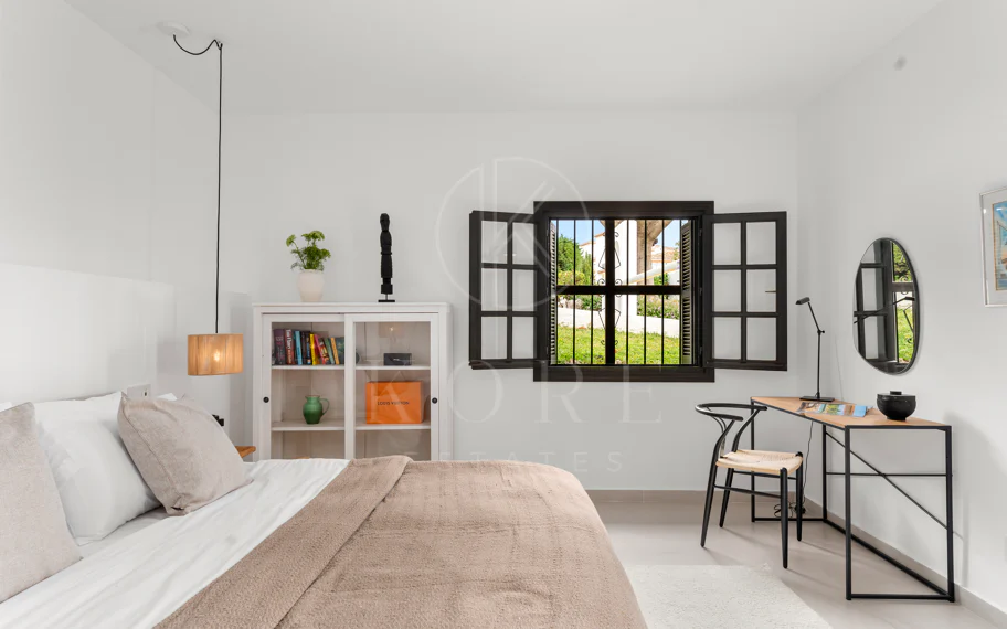 Apartamento completamente renovado de estilo escandinavo en ubicación privilegiada de Nueva Andalucía