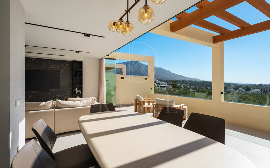 Elegante apartamento renovado en Palacetes Los Belvederes