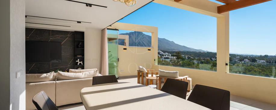 Elegant Renovated Apartment in Palacetes Los Belvederes