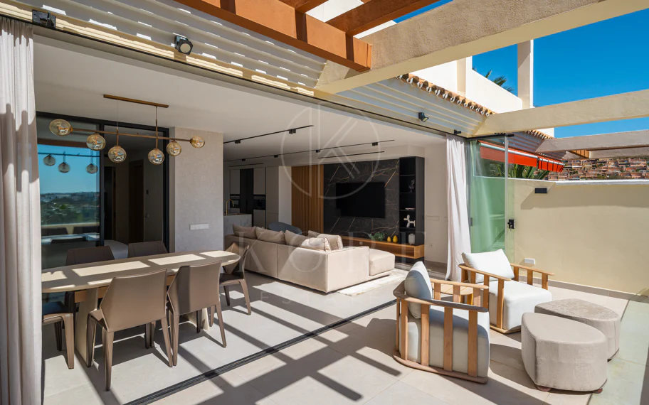 Elegante apartamento renovado en Palacetes Los Belvederes