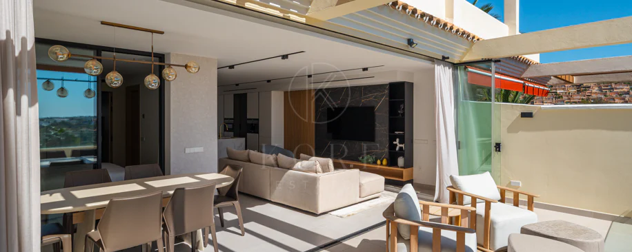 Elegant Renovated Apartment in Palacetes Los Belvederes