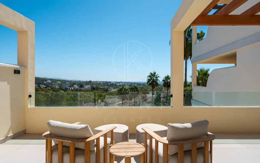 Elegante apartamento renovado en Palacetes Los Belvederes