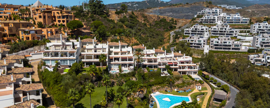 Elegant Renovated Apartment in Palacetes Los Belvederes