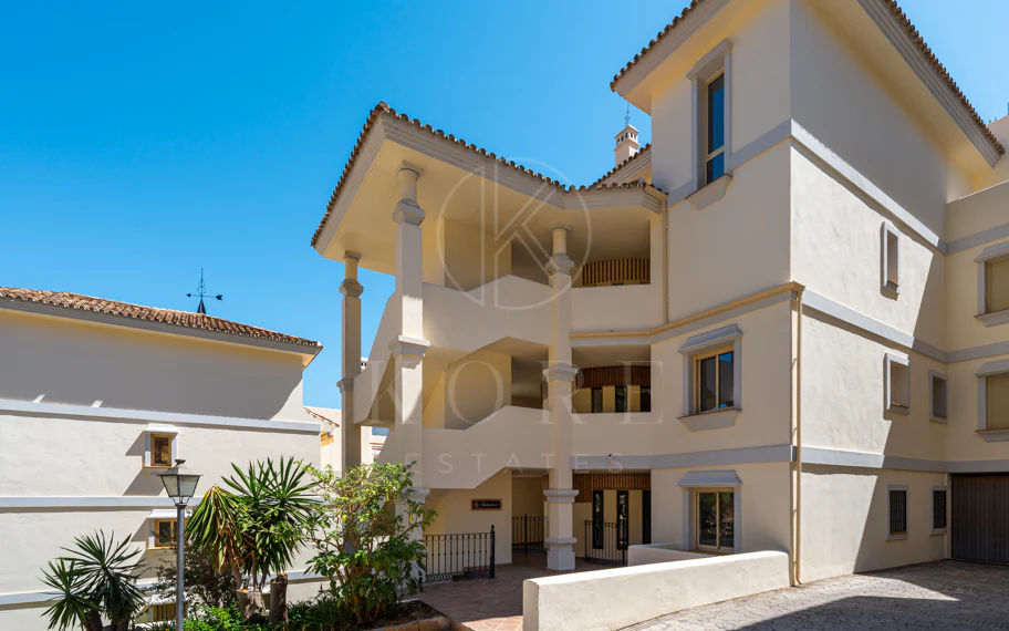 Elegante apartamento renovado en Palacetes Los Belvederes