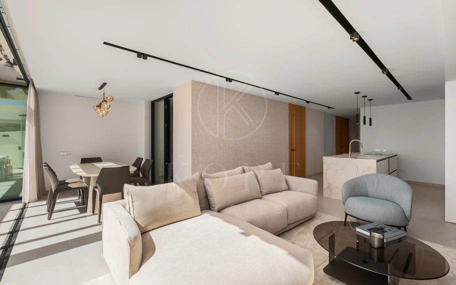 Elegante apartamento renovado en Palacetes Los Belvederes