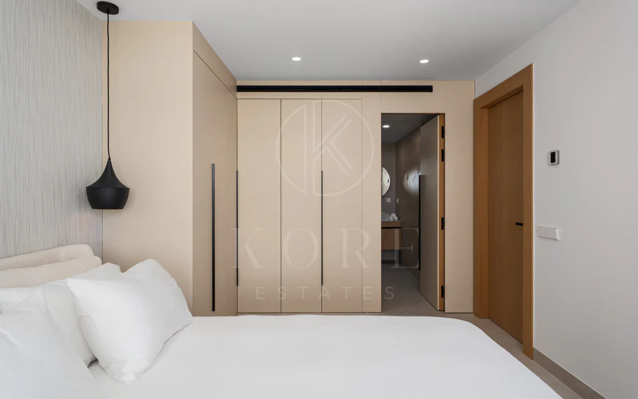 Elegante apartamento renovado en Palacetes Los Belvederes