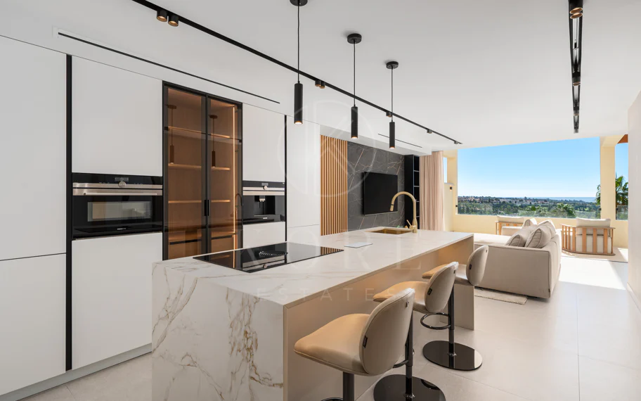 Elegante apartamento renovado en Palacetes Los Belvederes