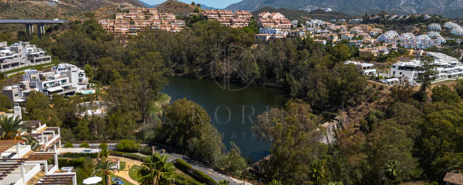 Elegant Renovated Apartment in Palacetes Los Belvederes