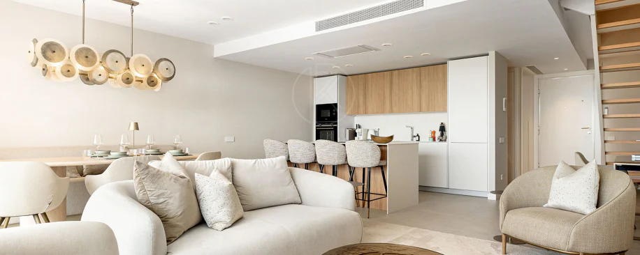Newly Built Luxury Duplex Apartment with Sea Views in Estepona
