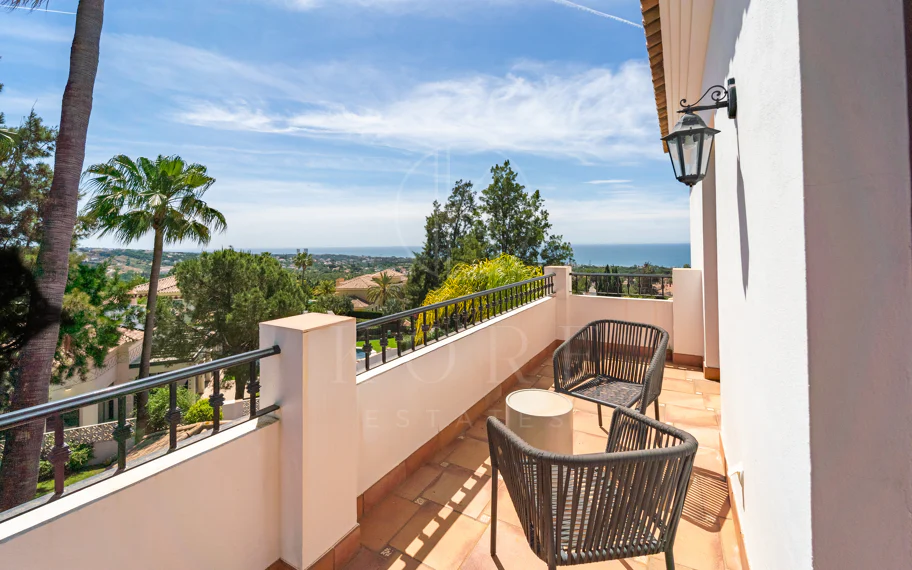 Villa en venta en El Rosario, Marbella Este