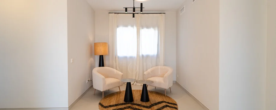 Villa for sale in El Rosario, Marbella East
