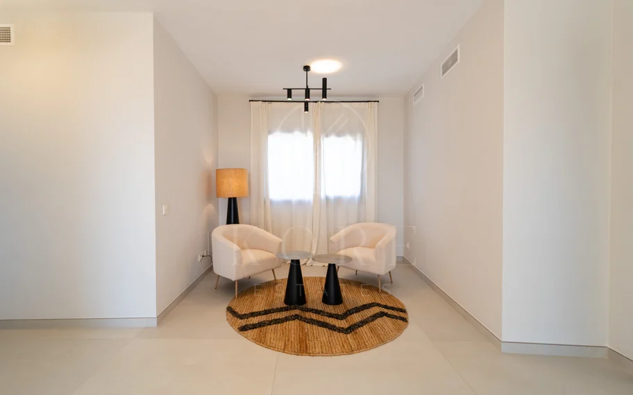 Villa en venta en El Rosario, Marbella Este
