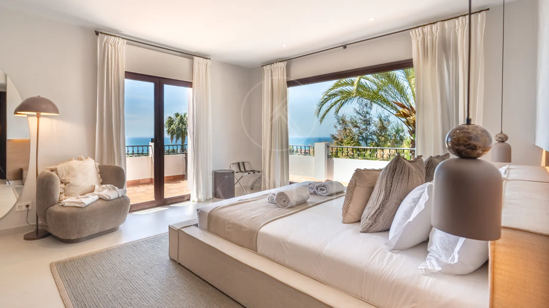 Villa for sale in El Rosario, Marbella East