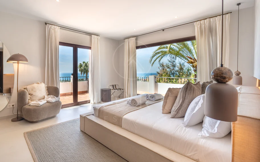 Villa en venta en El Rosario, Marbella Este
