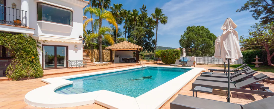 Villa for sale in El Rosario, Marbella East