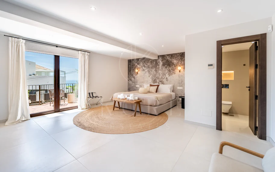 Villa en venta en El Rosario, Marbella Este