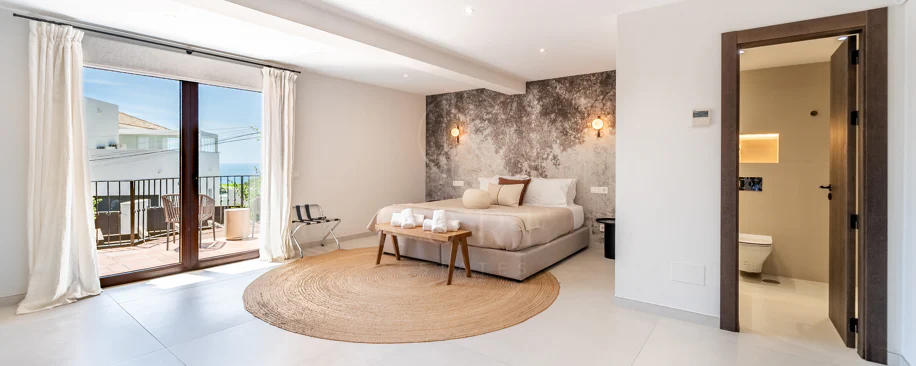 Villa for sale in El Rosario, Marbella East