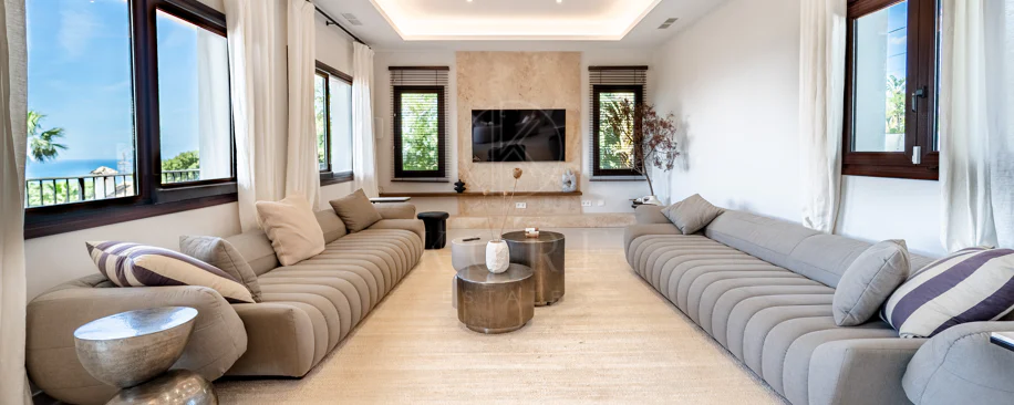 Villa for sale in El Rosario, Marbella East