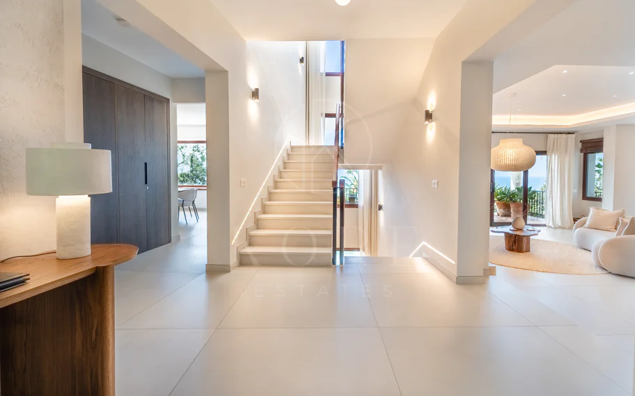 Villa en venta en El Rosario, Marbella Este