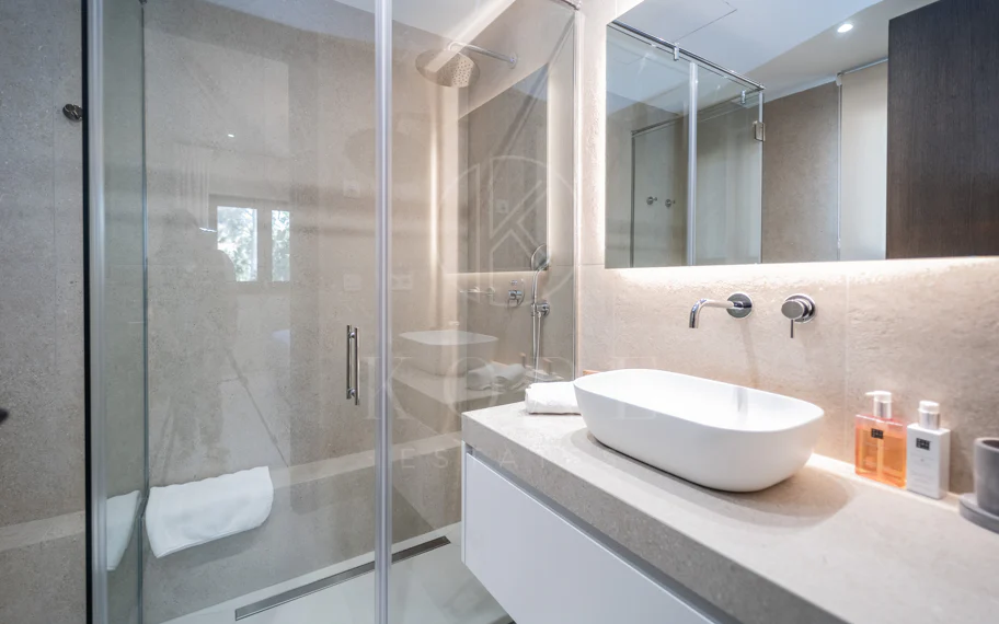 Villa en venta en El Rosario, Marbella Este