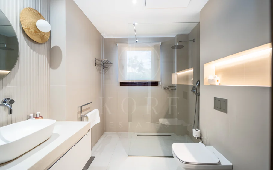 Villa en venta en El Rosario, Marbella Este