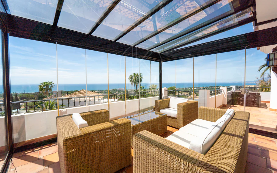 Villa en venta en El Rosario, Marbella Este