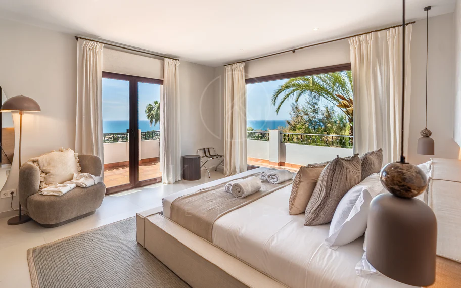 Villa en venta en El Rosario, Marbella Este