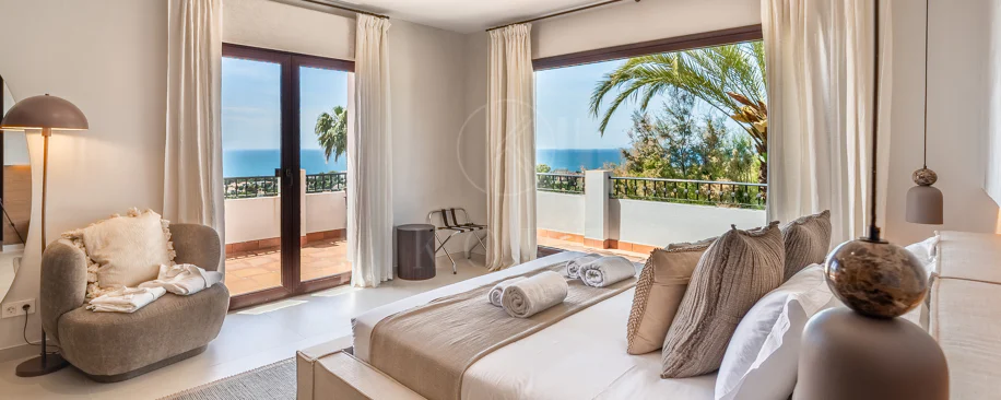 Villa for sale in El Rosario, Marbella East
