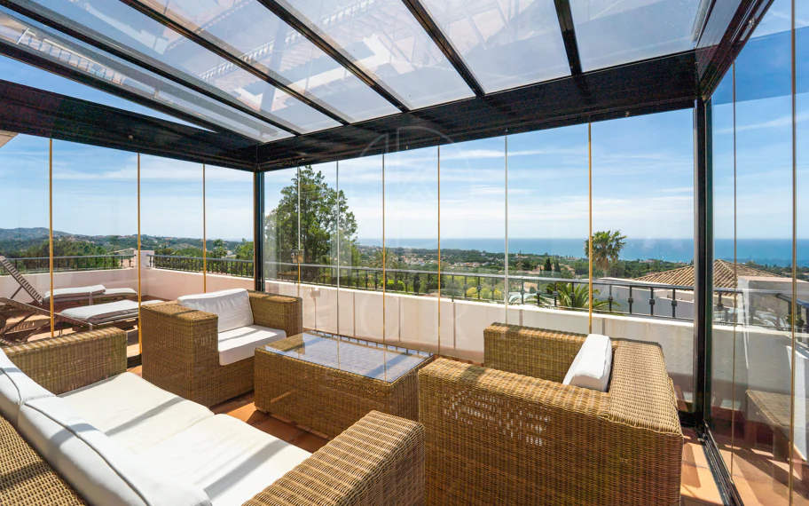 Villa en venta en El Rosario, Marbella Este