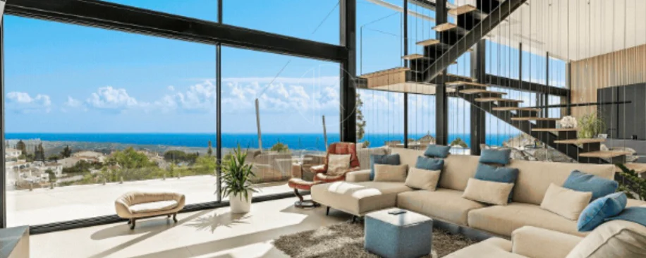 Villa in Altos de Los Monteros, Marbella with Exceptional Design
